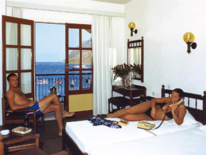 Pedi Beach Hotel Simi Exterior foto