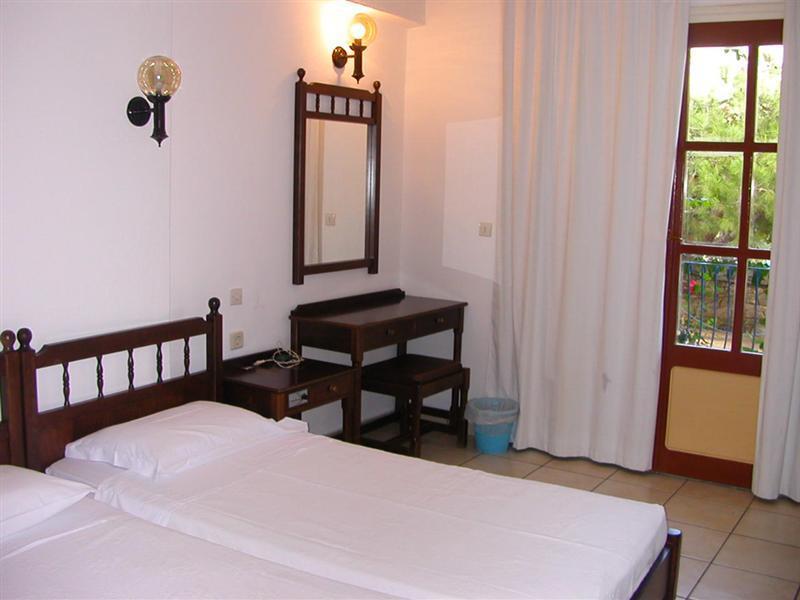 Pedi Beach Hotel Simi Exterior foto